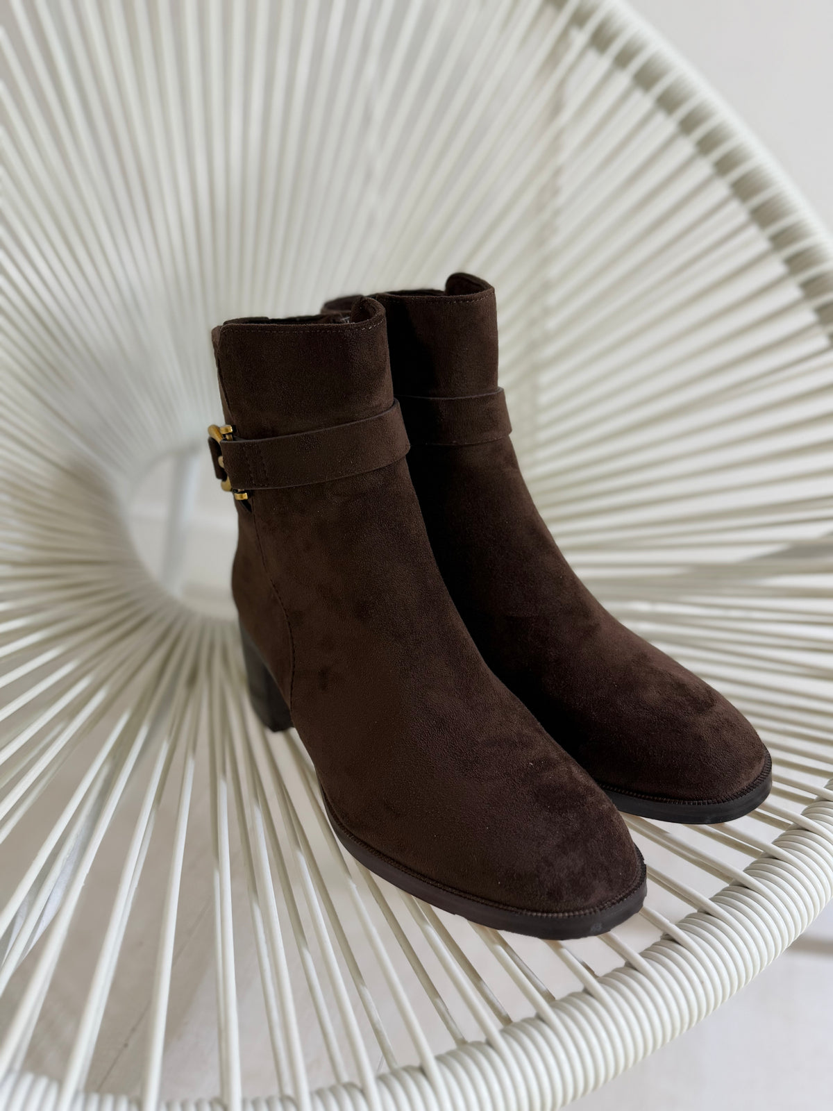 Botins Corina bridão