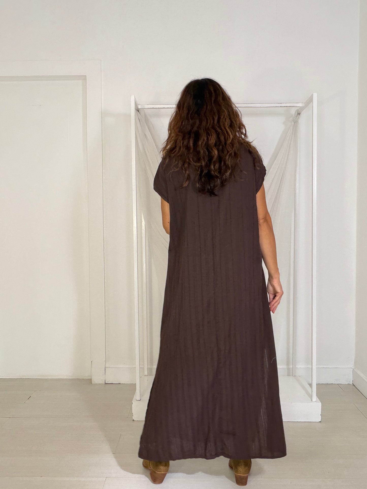 Vestido Alfarim castanho