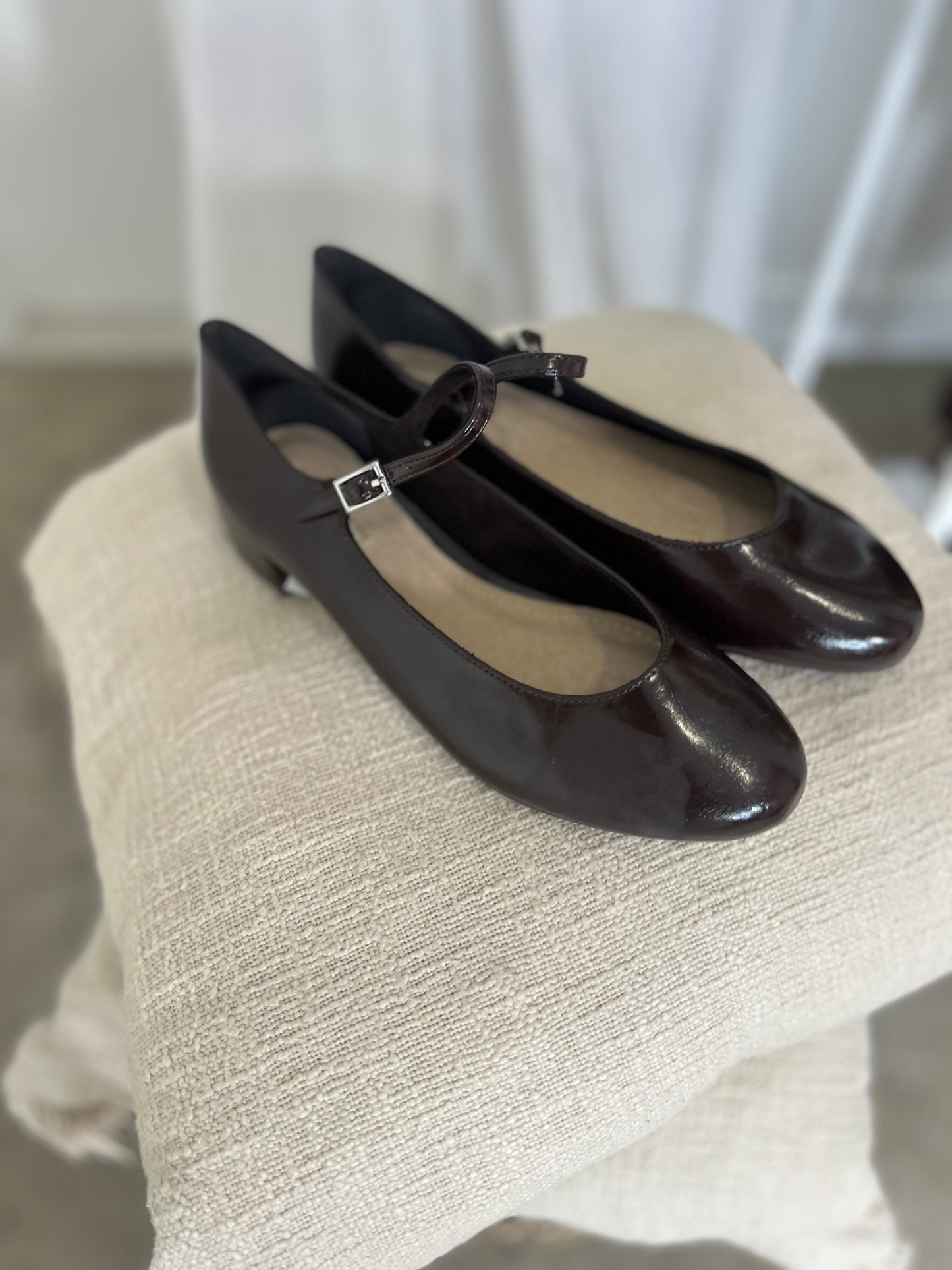 Sapato Corina café