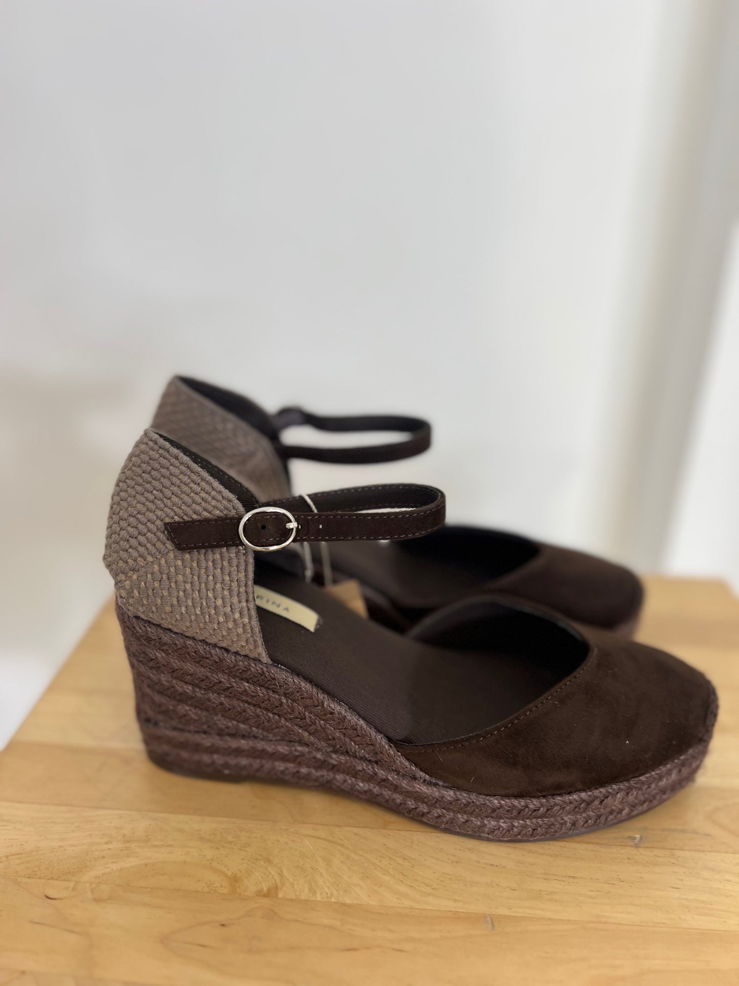 Alpercatas Corina chocolate