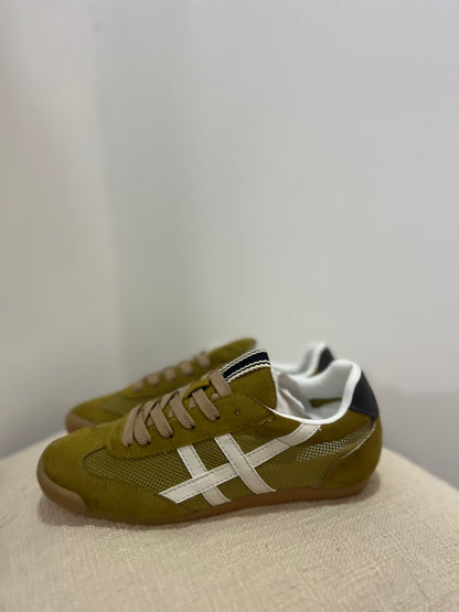 Ténis Corina verde azeitona