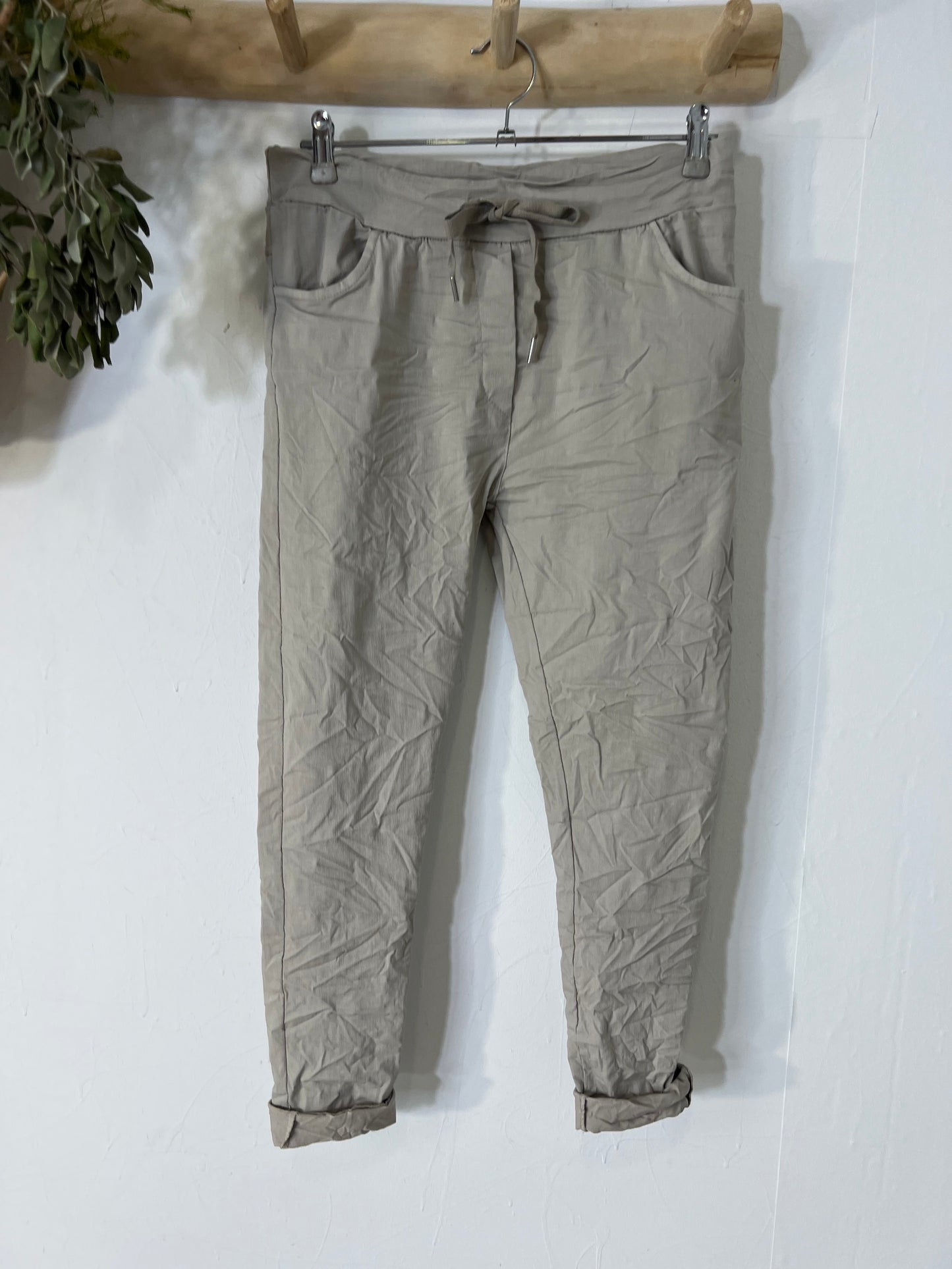 Calça Confort Maria beje