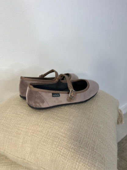 Mary Jane Corina lavanda