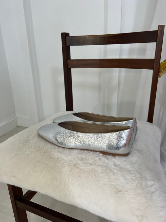 Sabrinas Corina prateado