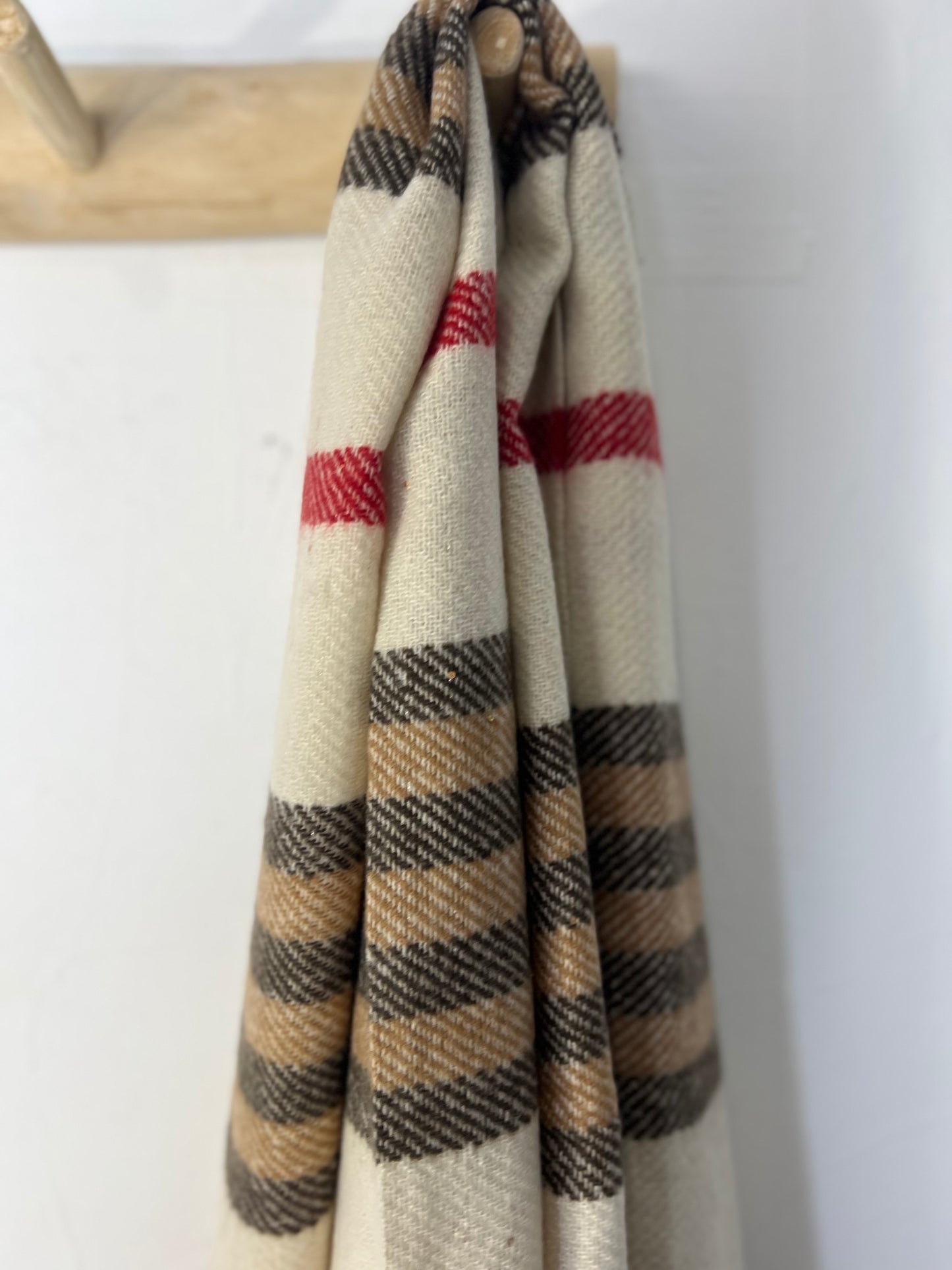 Encharpe riscas beje/vermelho