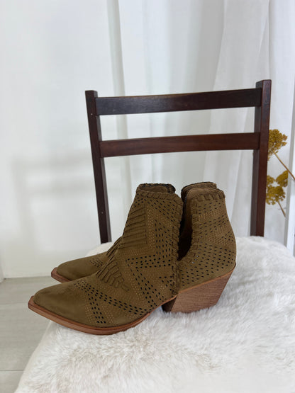 Botins Corina