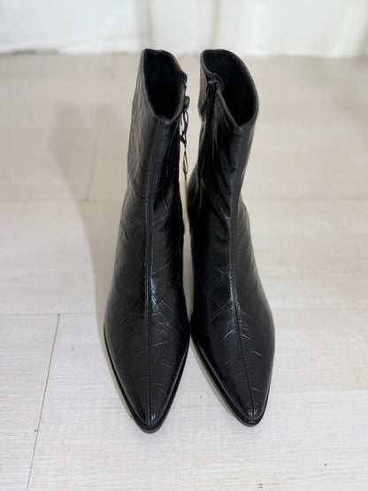 Botins Corina preto