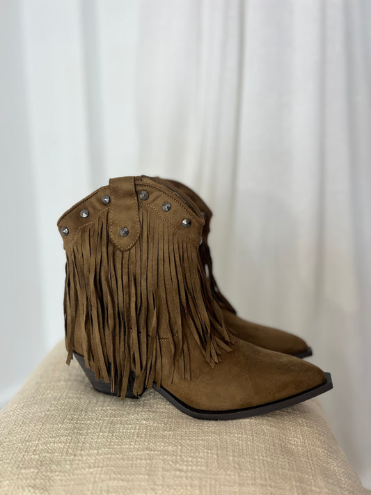 Botins Corina franjas