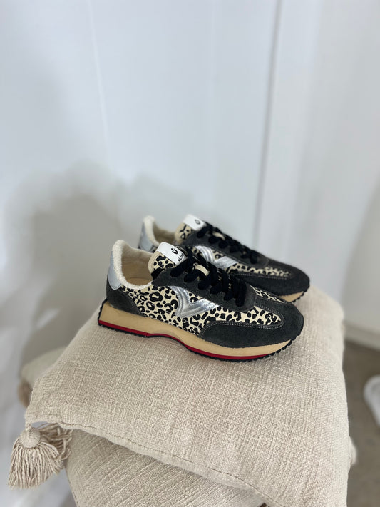 Ténis Vitória cinza