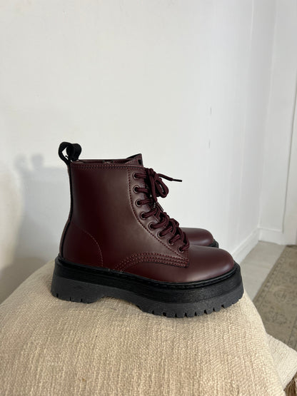 Botas Corina bordot
