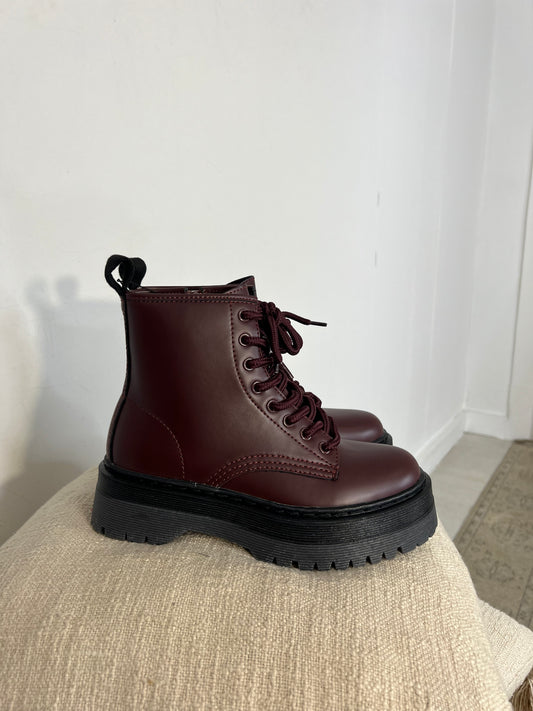 Botas Corina bordot