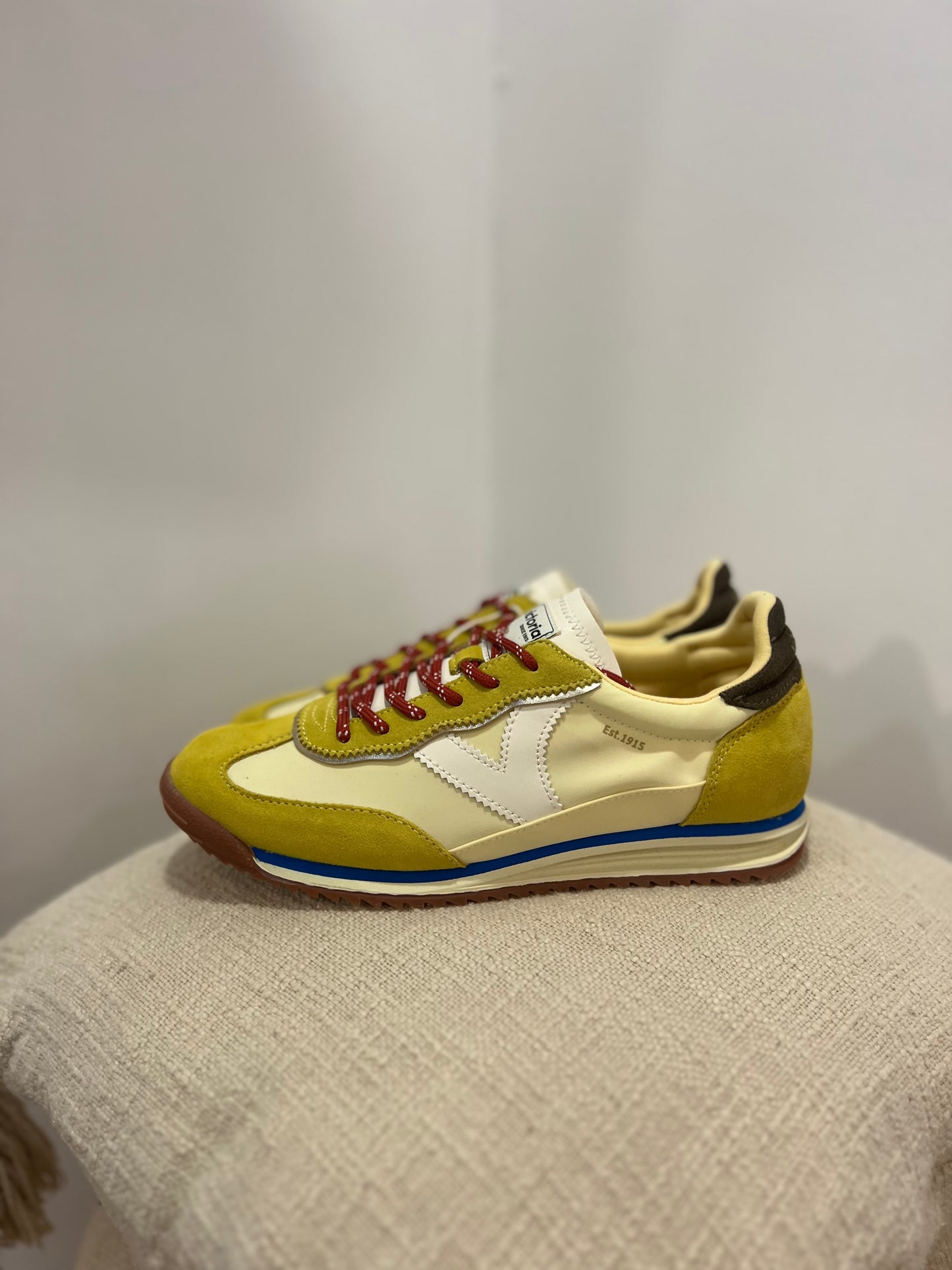 Ténis Vitória Amarelo