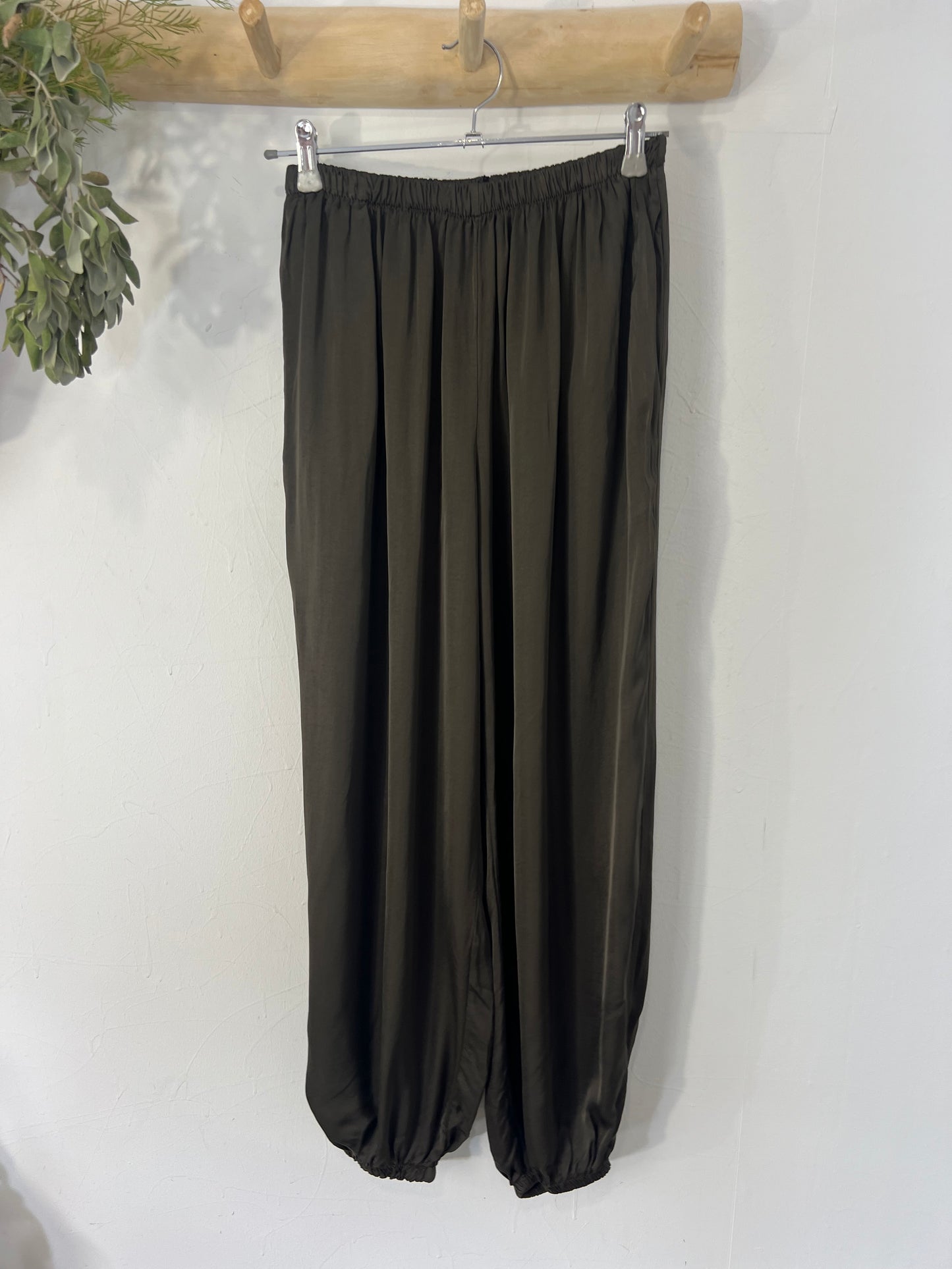 Calça Sardenha castanho