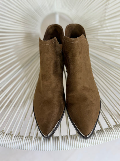 Botins Corina