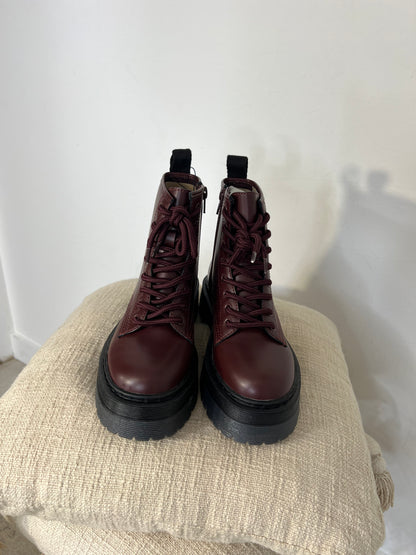 Botas Corina bordot