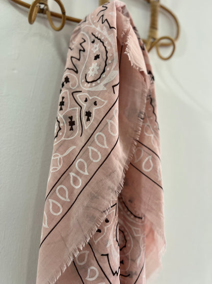 Lenço rosa