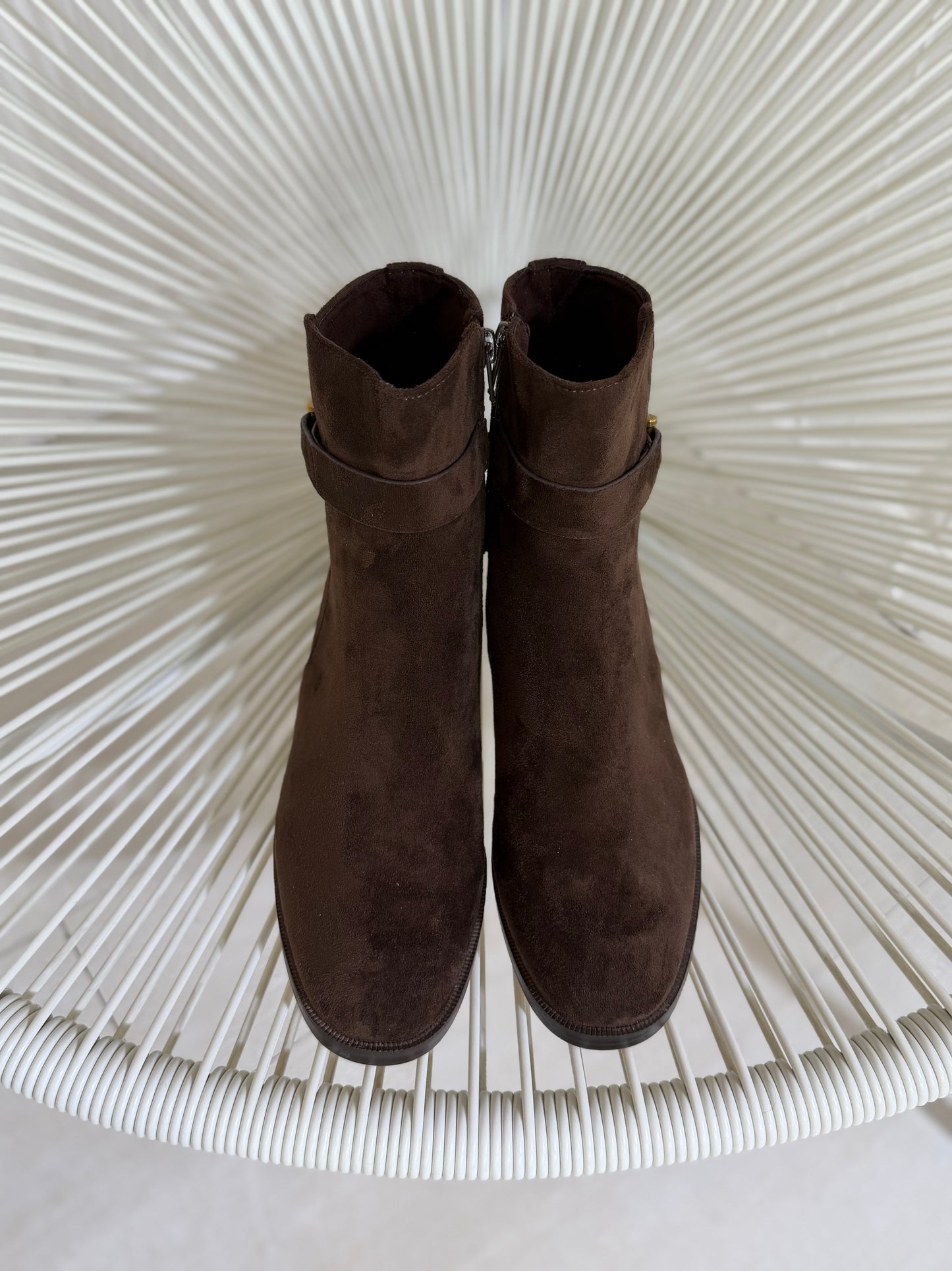 Botins Corina bridão