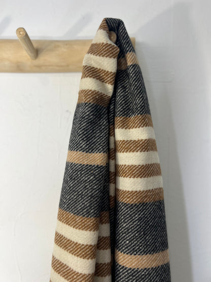 Encharpe risca camel/azul escuro