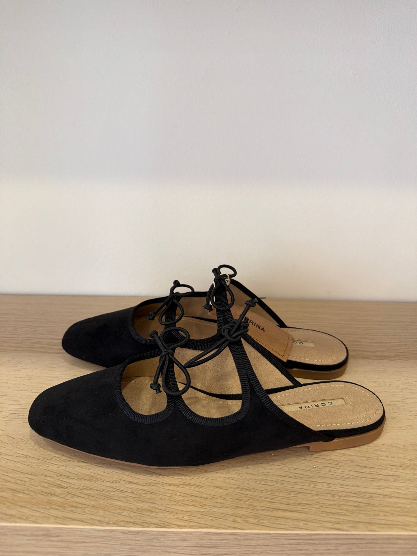 Mules Corina