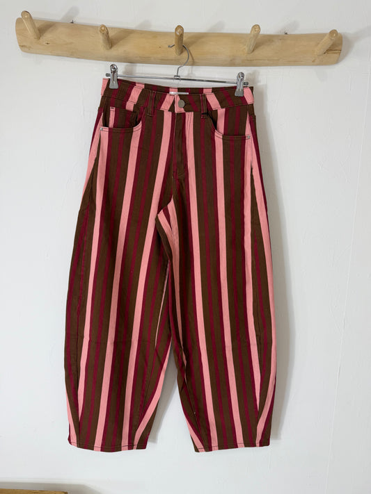 Calça Amêndoa