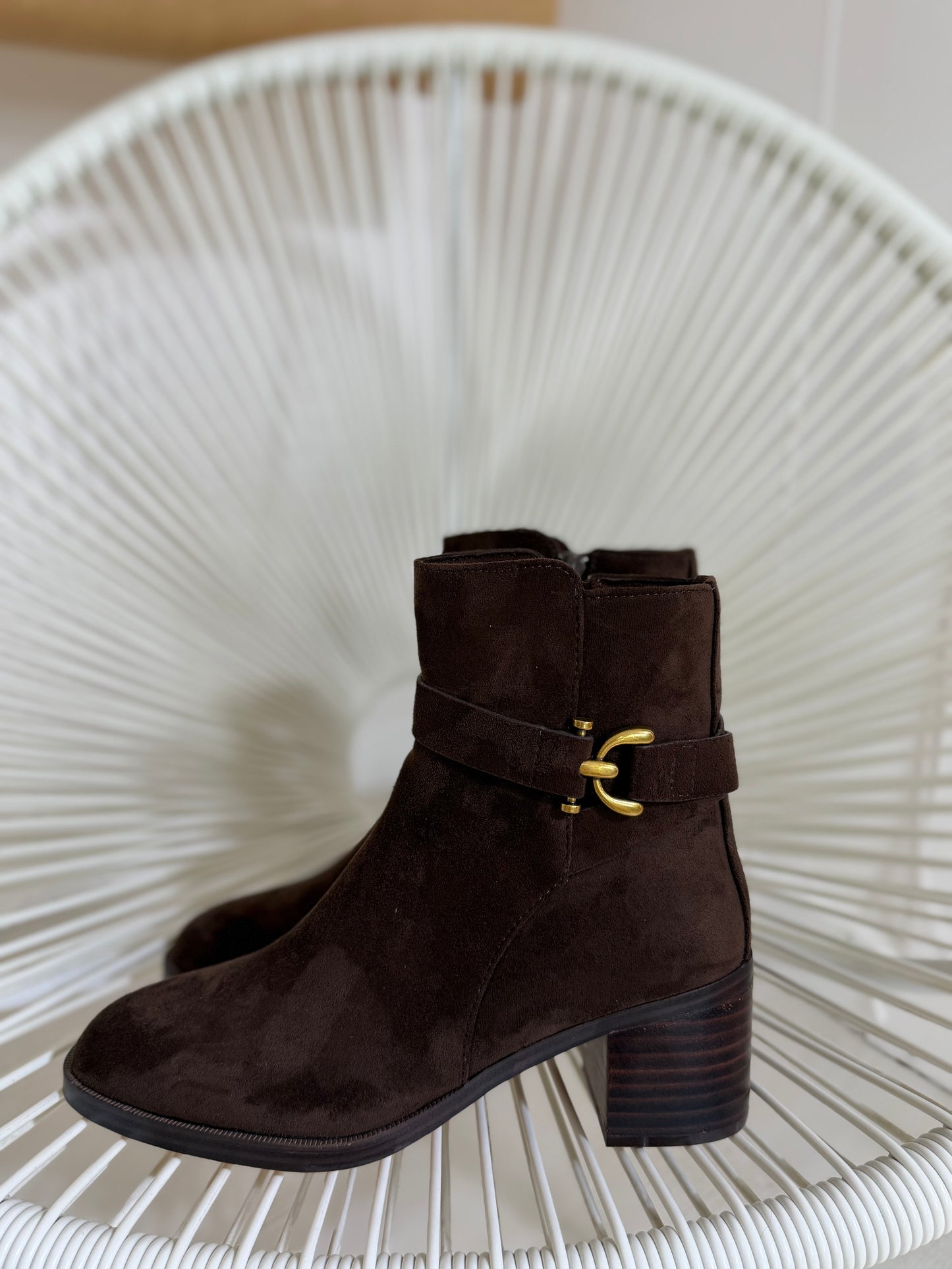 Botins Corina bridão