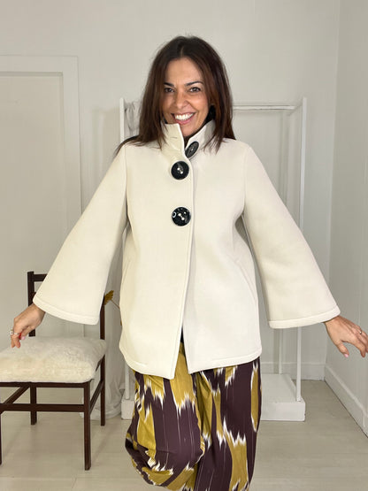 Casaco Filipinas beje