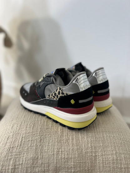 Ténis Vitória Negro