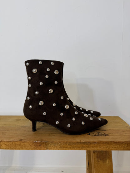 Botas Corina tachas